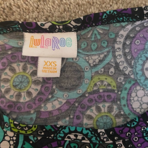 LuLaRoe Medallion Irma - Picture 2 of 3